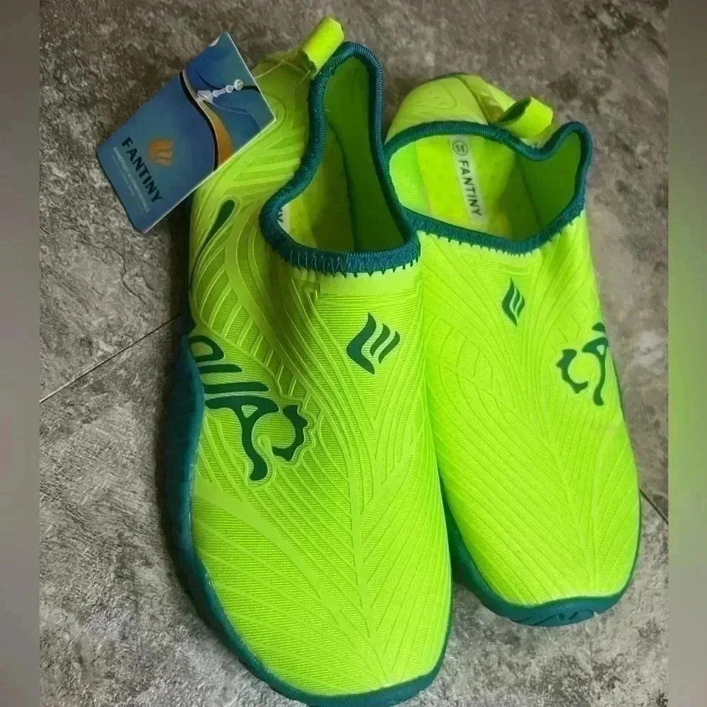 NWT Fantiny water shoes, size 35 or US 3 - Picture 3 of 5